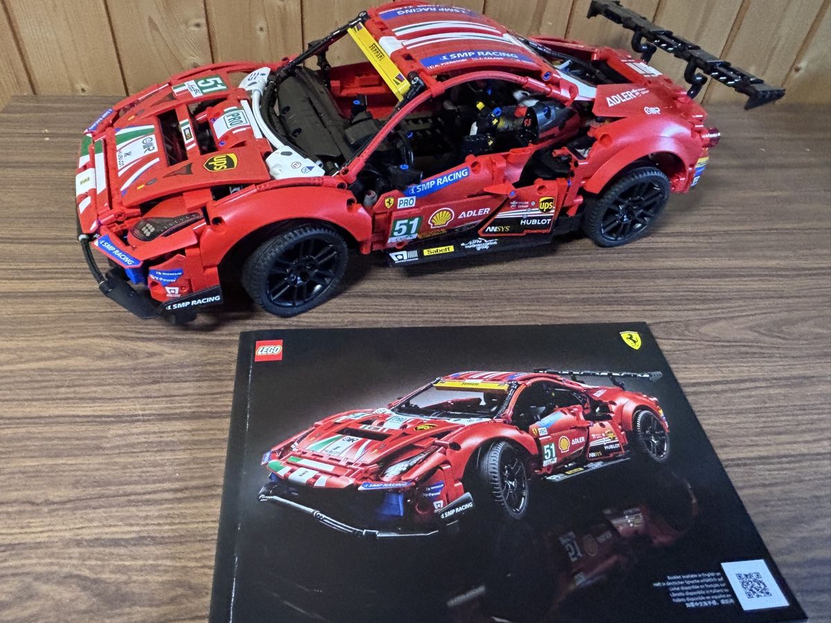 Lego Baukästen: LEGO Technic Ferrari 488 GTE #51  – Gebraucht aus Gerlafingen von Marcryter 2