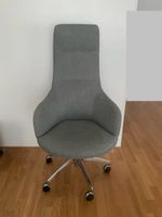 Pfister Stuhl / Sessel mit Rollen