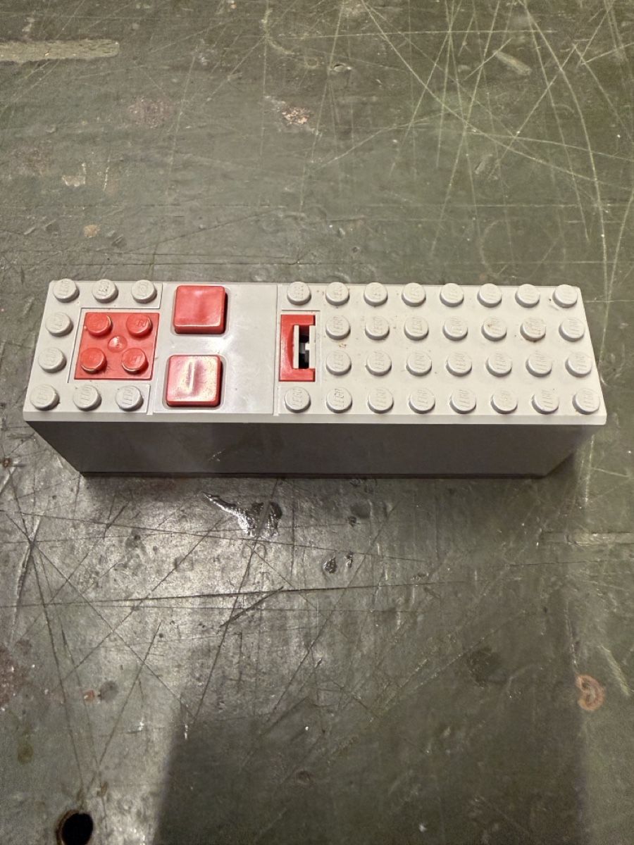 Technics Jeux de construction: LEGO Technic Schalter-Batterie Block 6xAA – Neuf (Voir description) à Matten b. Interlaken par Fabien0111