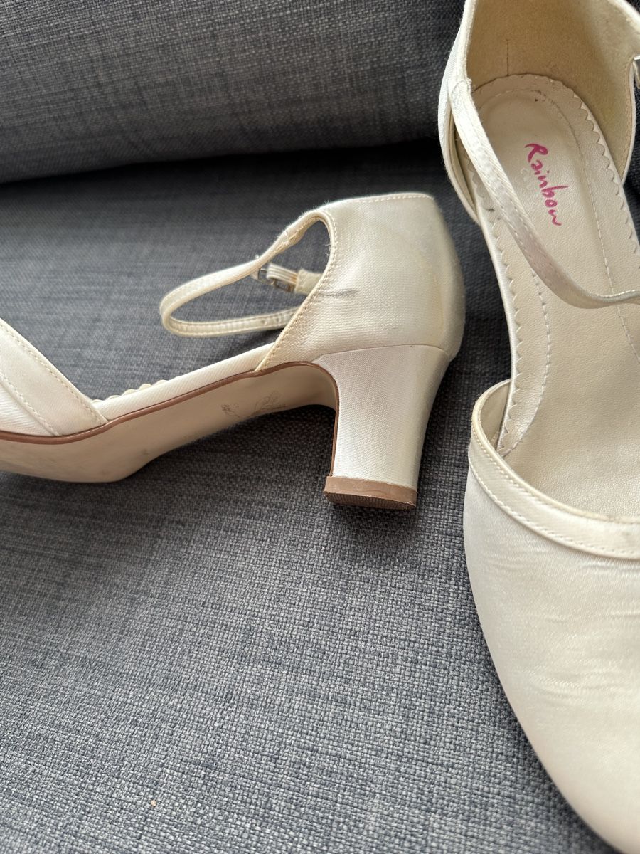 Rainbow Scarpe da donna: Rainbow Club Hochzeitsschuhe – Usato da Ehrendingen venduto da Panakea 2