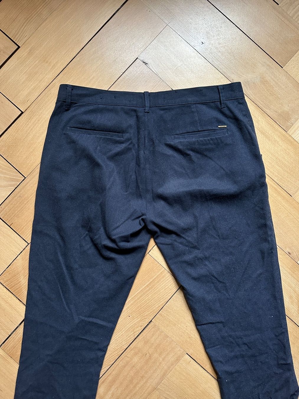 Zara Pantaloni: ZARA - Herren Hose dunkelblau M – Usato da Zürich venduto da Diazaio 2
