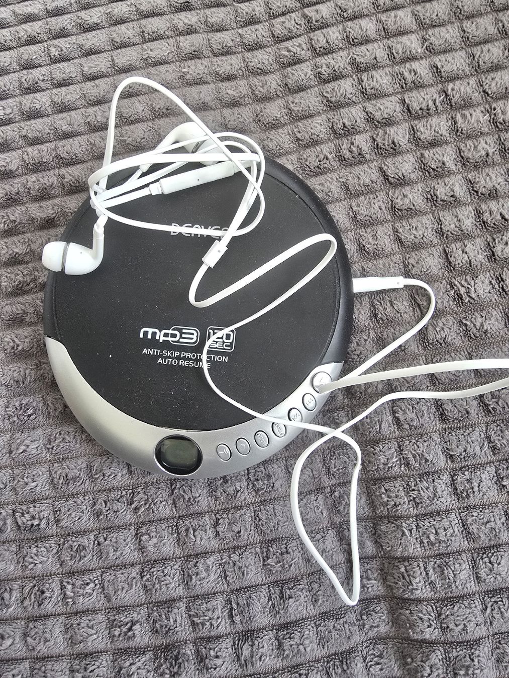 Lettore multimediale portatile: CD Player tragbar, mit Kopfhörer, Top Zustand! – Usato da Brunnen venduto da eva_gv8y