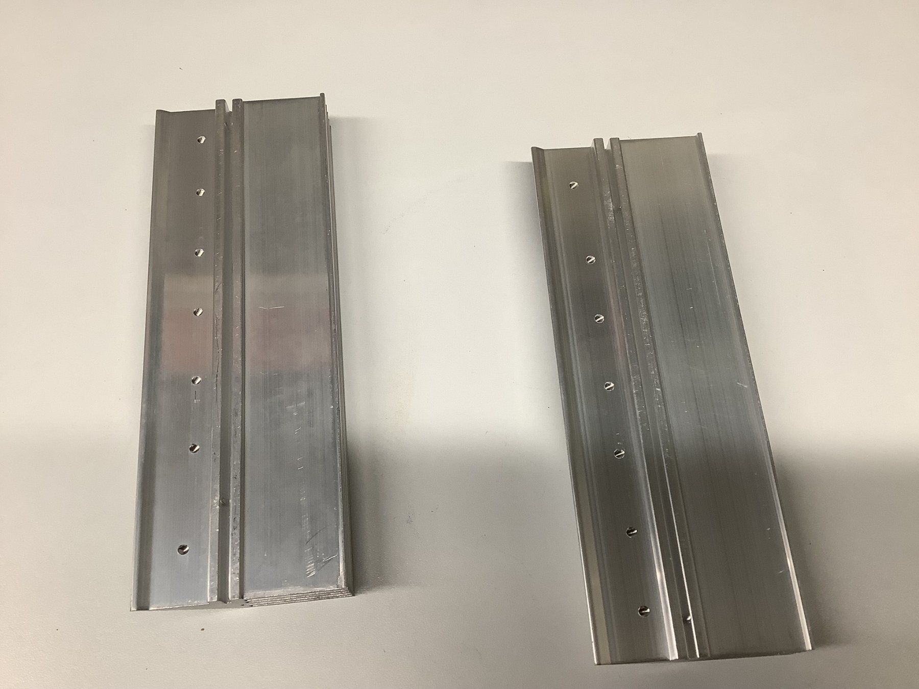 Componenti elettronici: KÜHLKÖRPER ALUMINIUM – Usato da Glarus venduto da Mdelphi 4