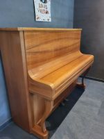 Titre : Piano droit SPRECHER (Lausanne) avec tabouret.