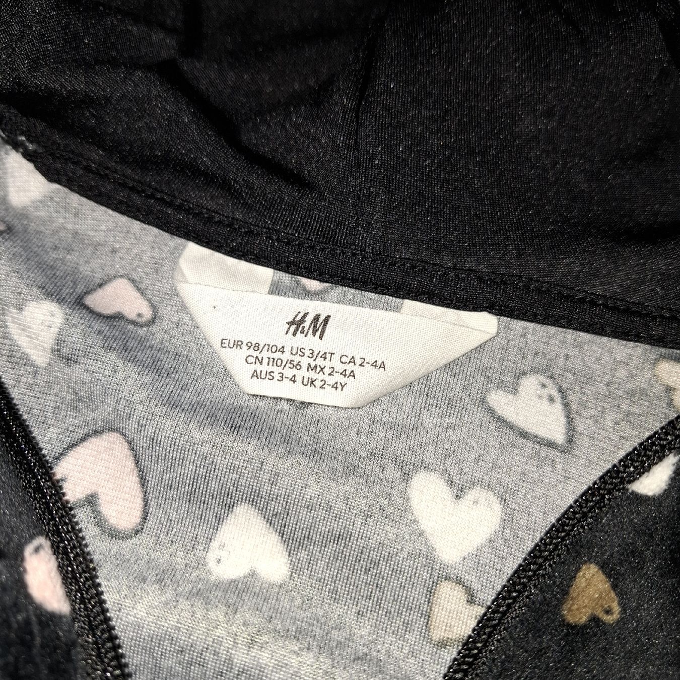 H&M Giacche & Cappotti: Kapuzenjackr Gr. 98/104 Samt mit Herzen – Nuovo (secondo la descrizione) da Bülach venduto da JAYA379 2