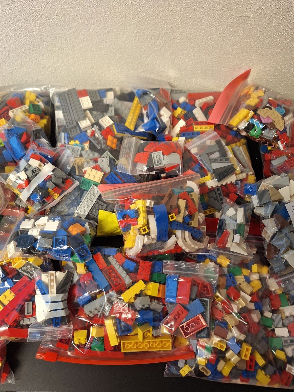 Lego Kit di costruzioni: Lot de pièces Lego  – Usato da Luc (Ayent) venduto da biiinchoou 2