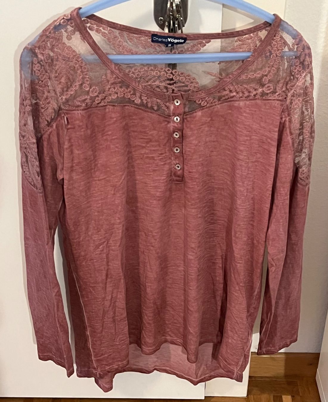T-shirt: Damen Shirt, Gr. M – Usato da Adliswil venduto da Myxin