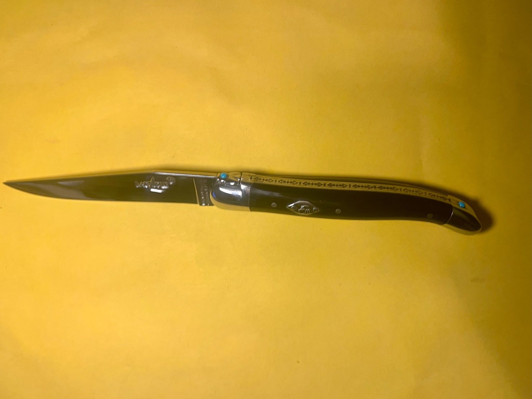 Laguiole Coltelli tascabile: Laguiole design Eddy Mitchell- 1996 – Nuovo e nell'imballaggio originale da La Croix-de-Rozon venduto da shadows750 1