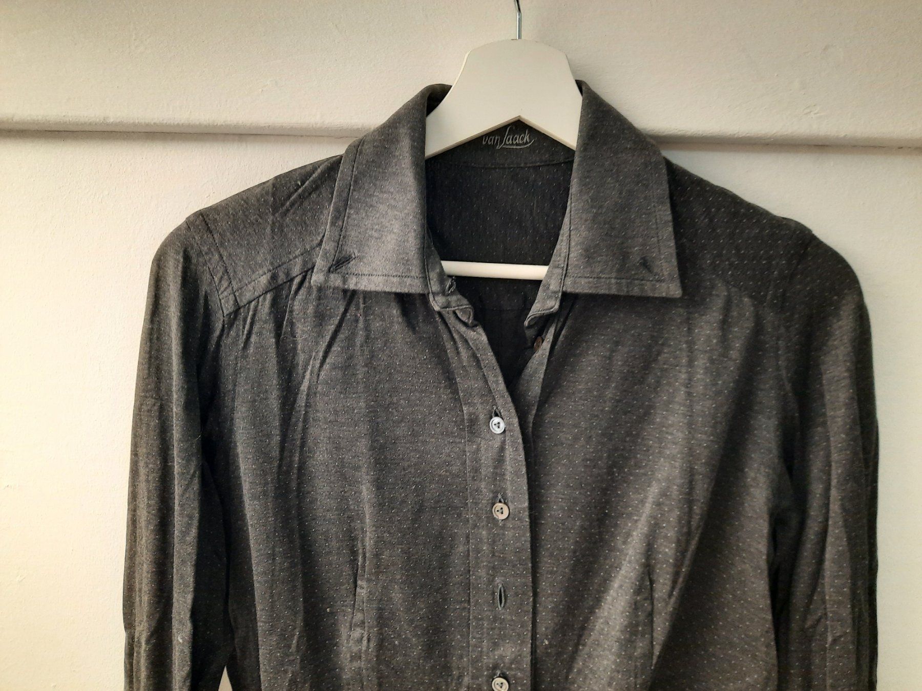 Van Laack Camicette: Van Laack Damen Bluse Dunkelgrau, Gr. 38 – Usato da Zürich venduto da RE-USE-ZURZACH-Care 3