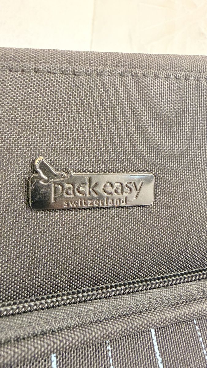 Borse: Reisetasche Pack Easy Switzerland schwarz gestreift – Usato da Rotkreuz venduto da perlengott 1