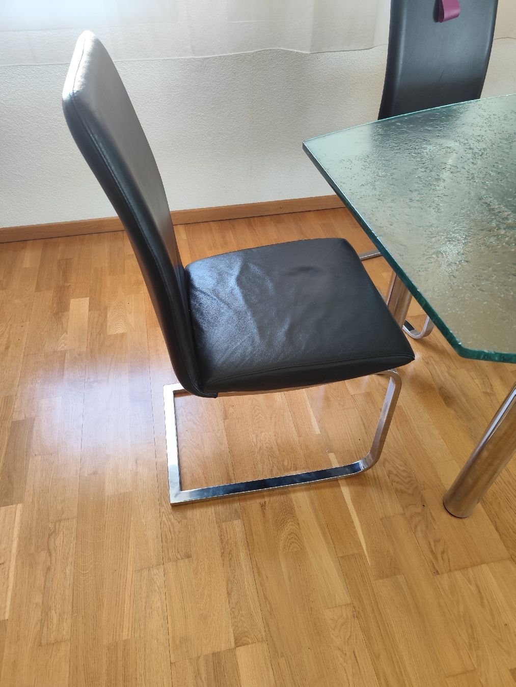 Tavoli: Massiver Glastisch zu verkaufen – Usato da Einsiedeln venduto da lan_2vrp 3