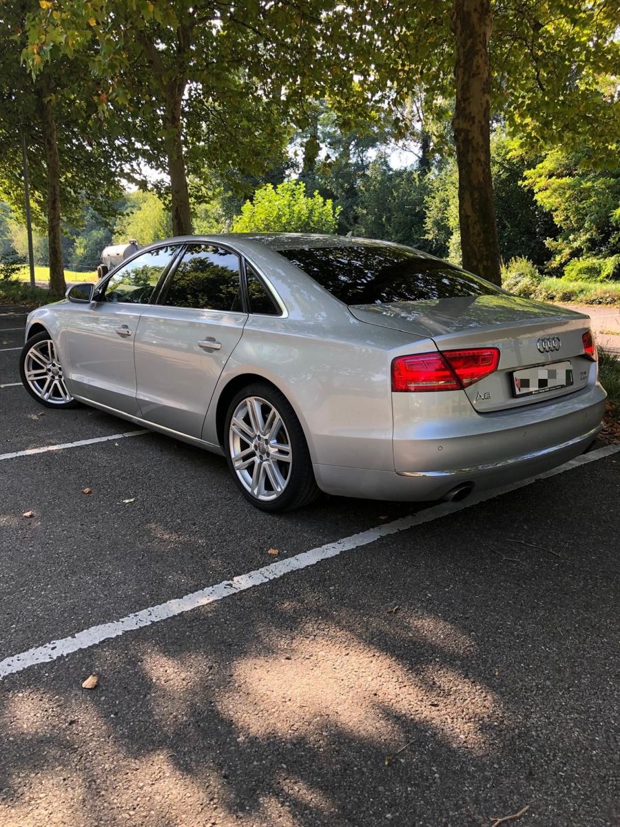 Audi Automobili: Audi A8 4.2 TDI quattro – Usato da Rüthi (Rheintal) venduto da la.07 2