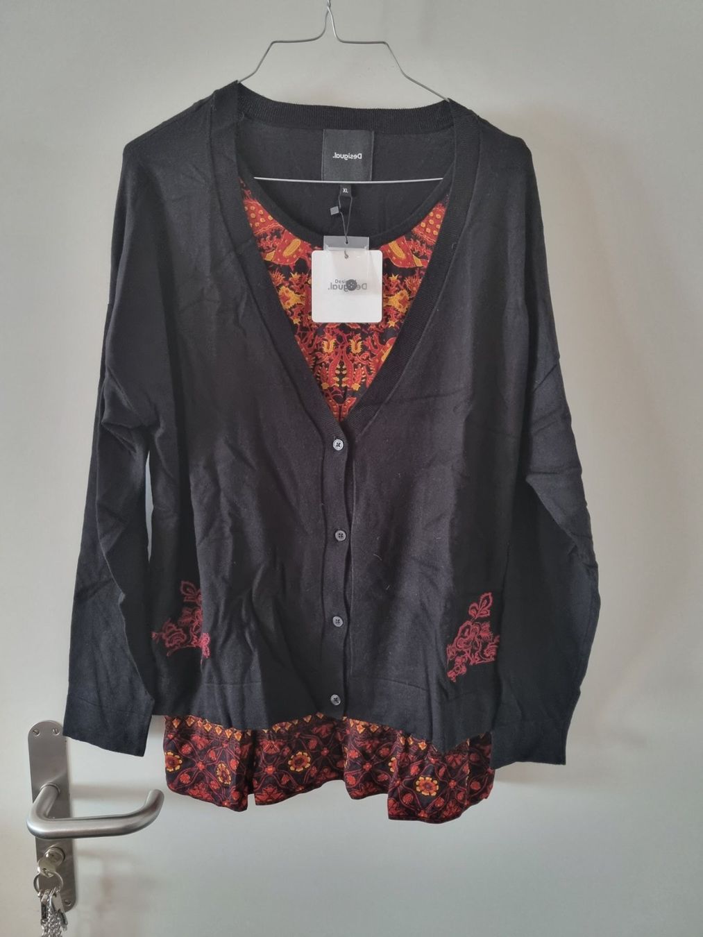 Desigual Maglioni & Felpe: Desigual Cardigan Gr. XL – Nuovo e nell'imballaggio originale da Thalwil venduto da Coco2025