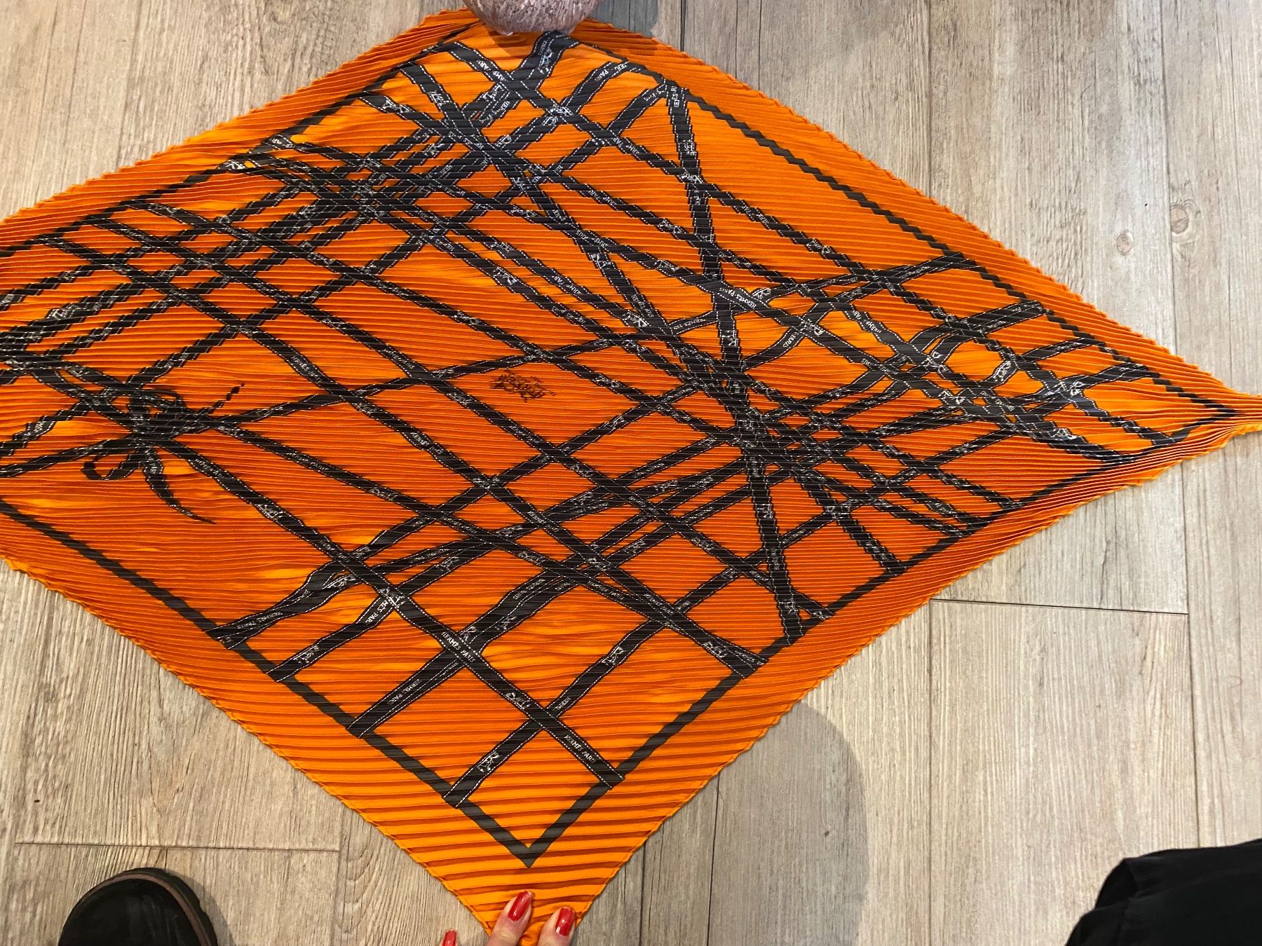 Hermès Foulards, Tücher & Schals: Hermès Foulard 140/70cm – Neu (gemäss Beschreibung) aus Möhlin von  2