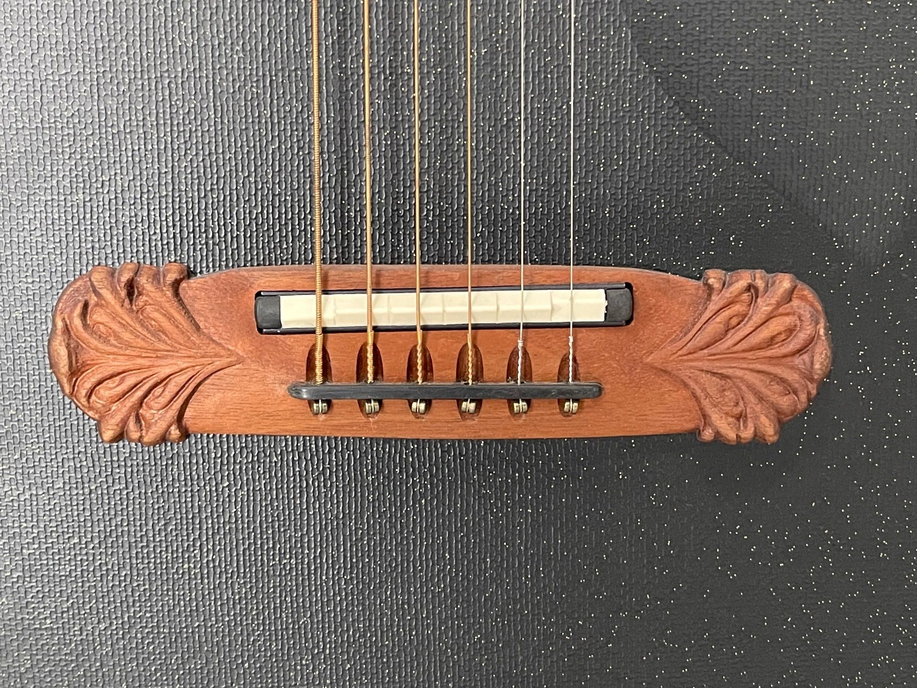 Ovation Strumenti musicali: Ovation Adamas Serie I Modell: 1687-5 – Nuovo e nell'imballaggio originale da Vaduz venduto da ste_2s6w 4
