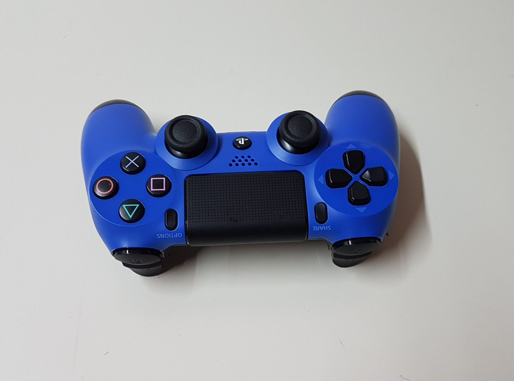 Sony Controller: 😎 Original Sony Dualshock 4 Wireless Controller PS4 Top – Gebraucht aus Schüpfheim von Games_Spielkonsolen