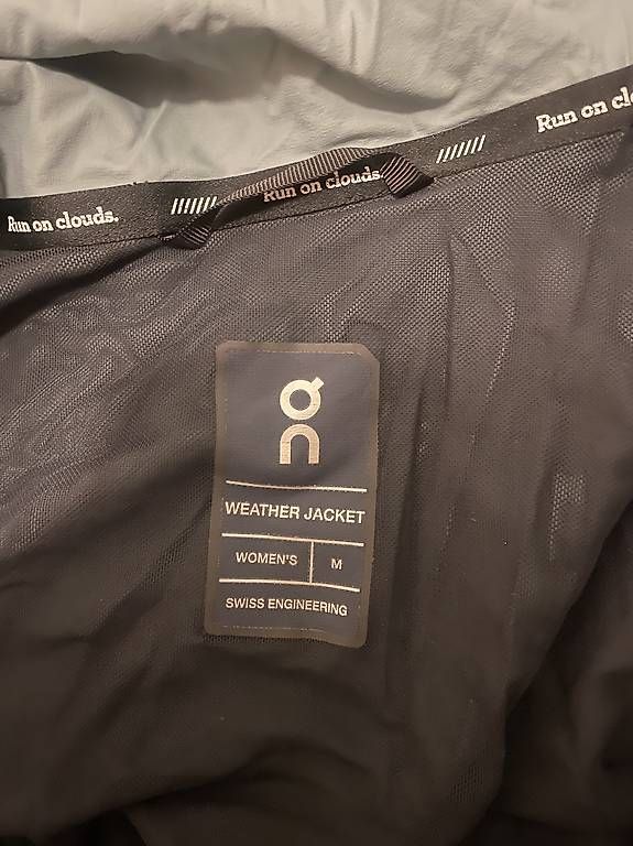 Jacken: On - Weather Jacket – Gebraucht aus Zürich von Kathikap 3