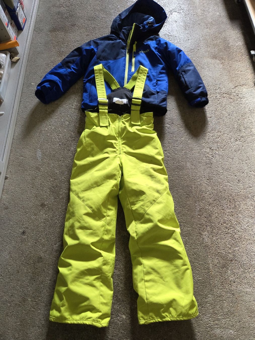 Phenix Costumes: Kinder Ski Anzug Phenix – D'occasion à Englisberg par honda2.0