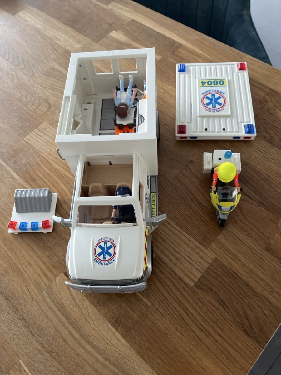 Playmobil Giocattoli: Playmobil US Ambulance – Usato da Ebikon venduto da bollastro 1