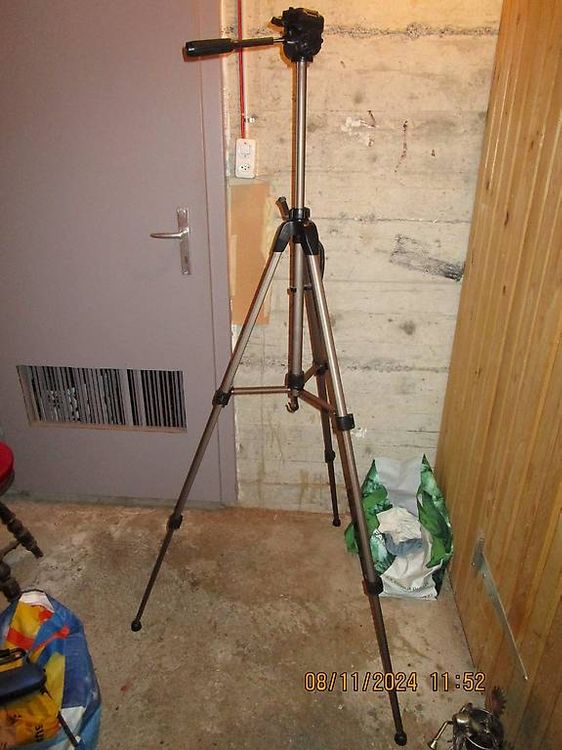 Treppiedi & Teste: trépied pour appareil photo ou caméra – Usato da Clarens venduto da krampou 1