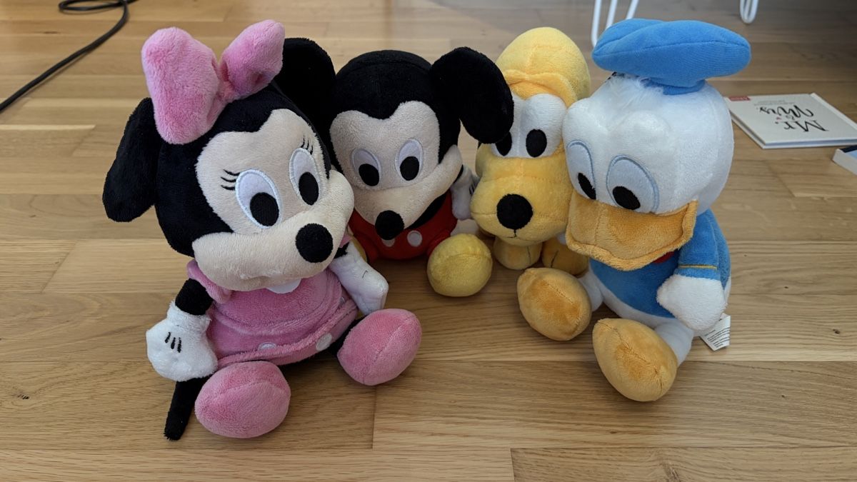 Disney Giocattoli: Disney Plüschfiguren Mickey Donald Minnie Pluto  – Nuovo (secondo la descrizione) da Auenstein venduto da WiseWolf 1