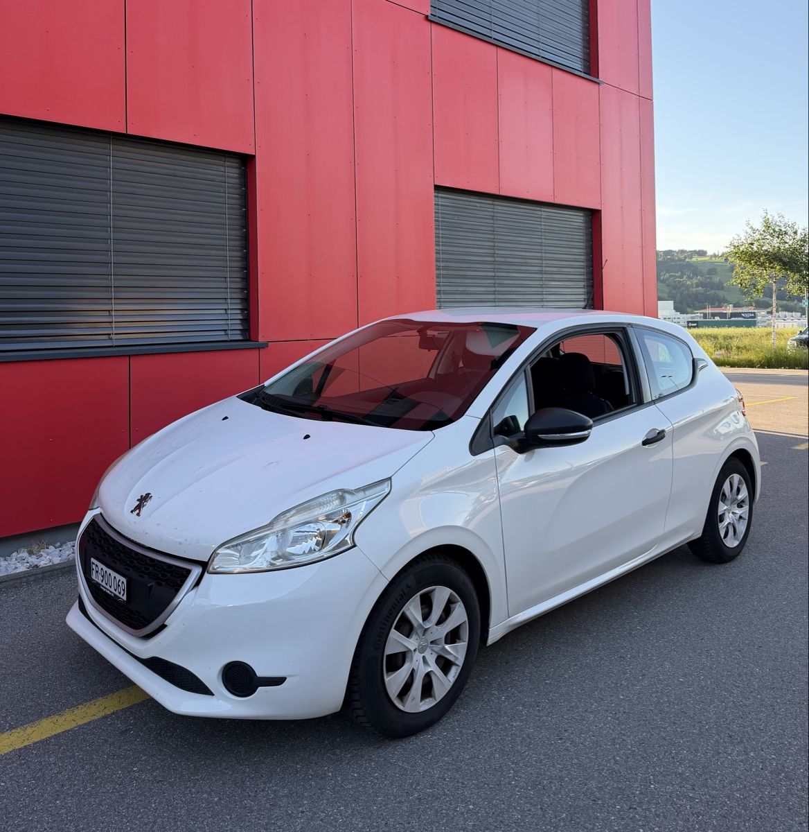 Peugeot Automobili: Peugeot 208 1.0 Vti – Usato da Bulle venduto da Sesey