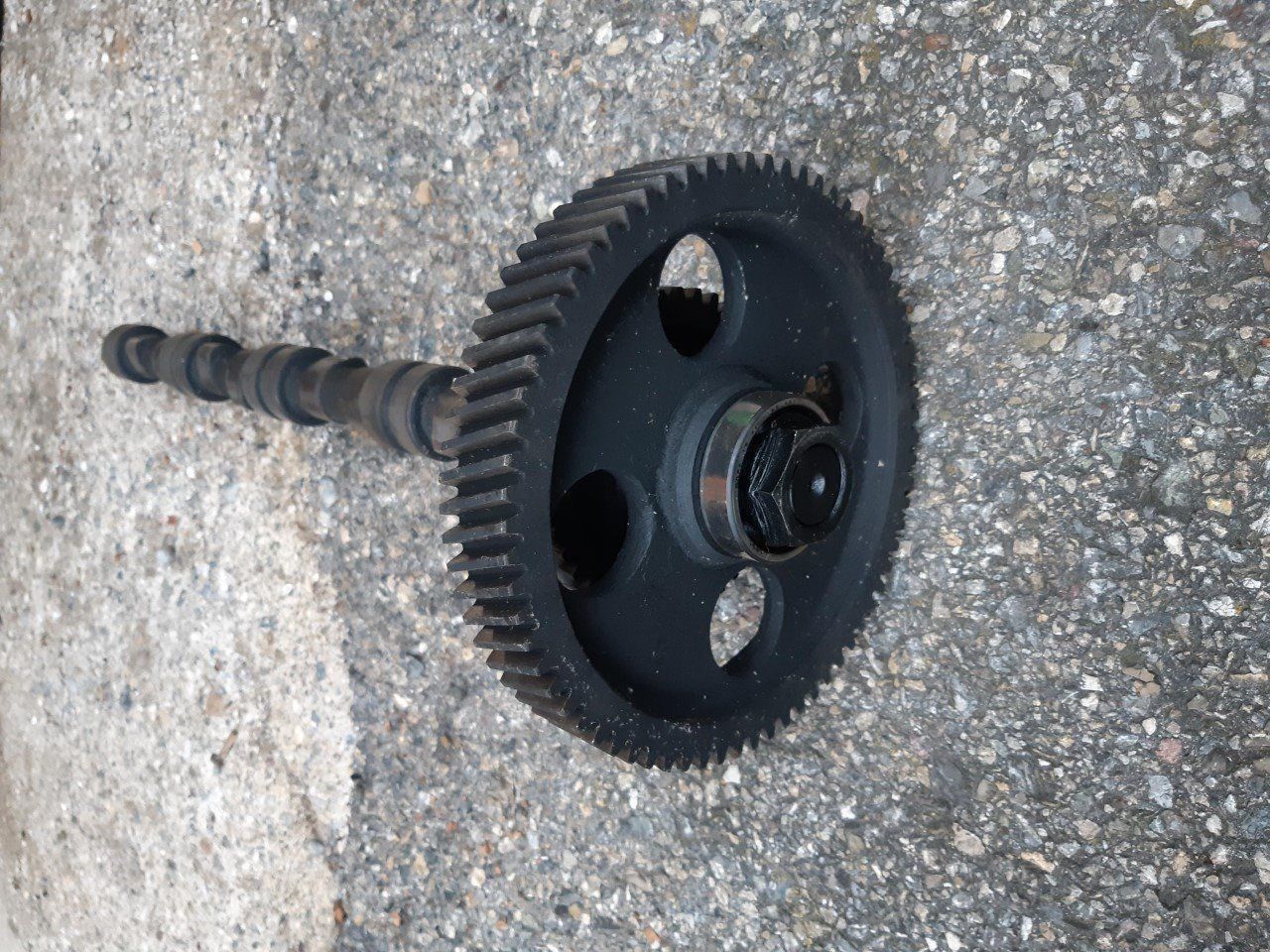 Hürlimann Tracteurs: Hürlimann Traktor Nockenwelle – D'occasion à Dürnten par Bachtel84