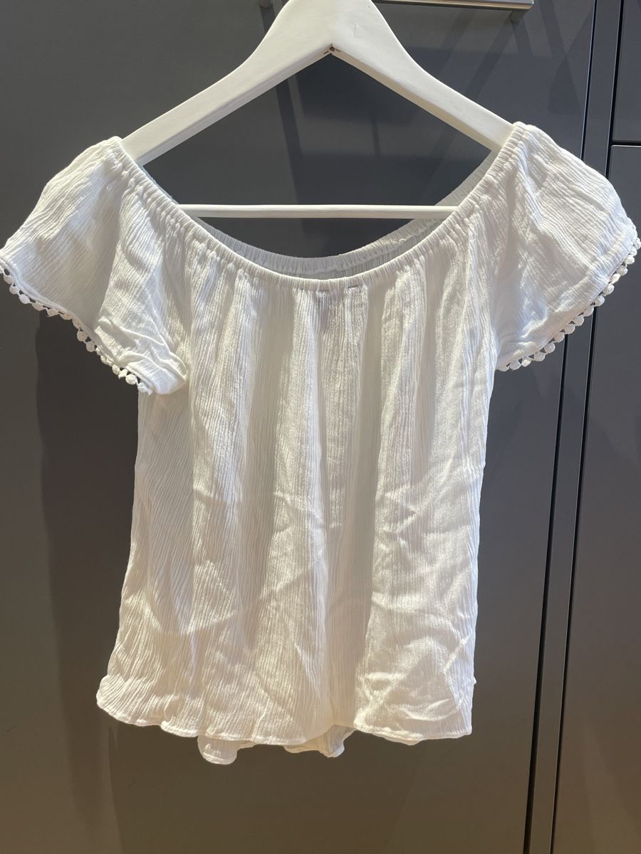 Top: Weisses off-shoulder Top, Gr. 36 – Nuovo (secondo la descrizione) da Arbon venduto da llaauraa 2