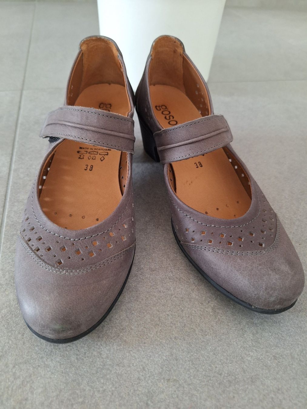 Scarpe da donna: Pumps mit Riemen – Nuovo (secondo la descrizione) da Mühlethal venduto da prackendorf 2