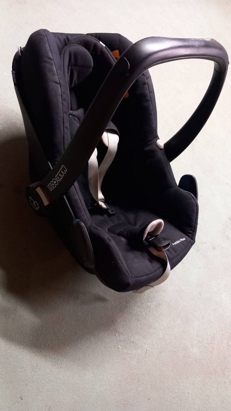 Maxi-Cosi Sièges auto: Maxi Cosi Autositz Baby – D'occasion à Kriens par Chleusu