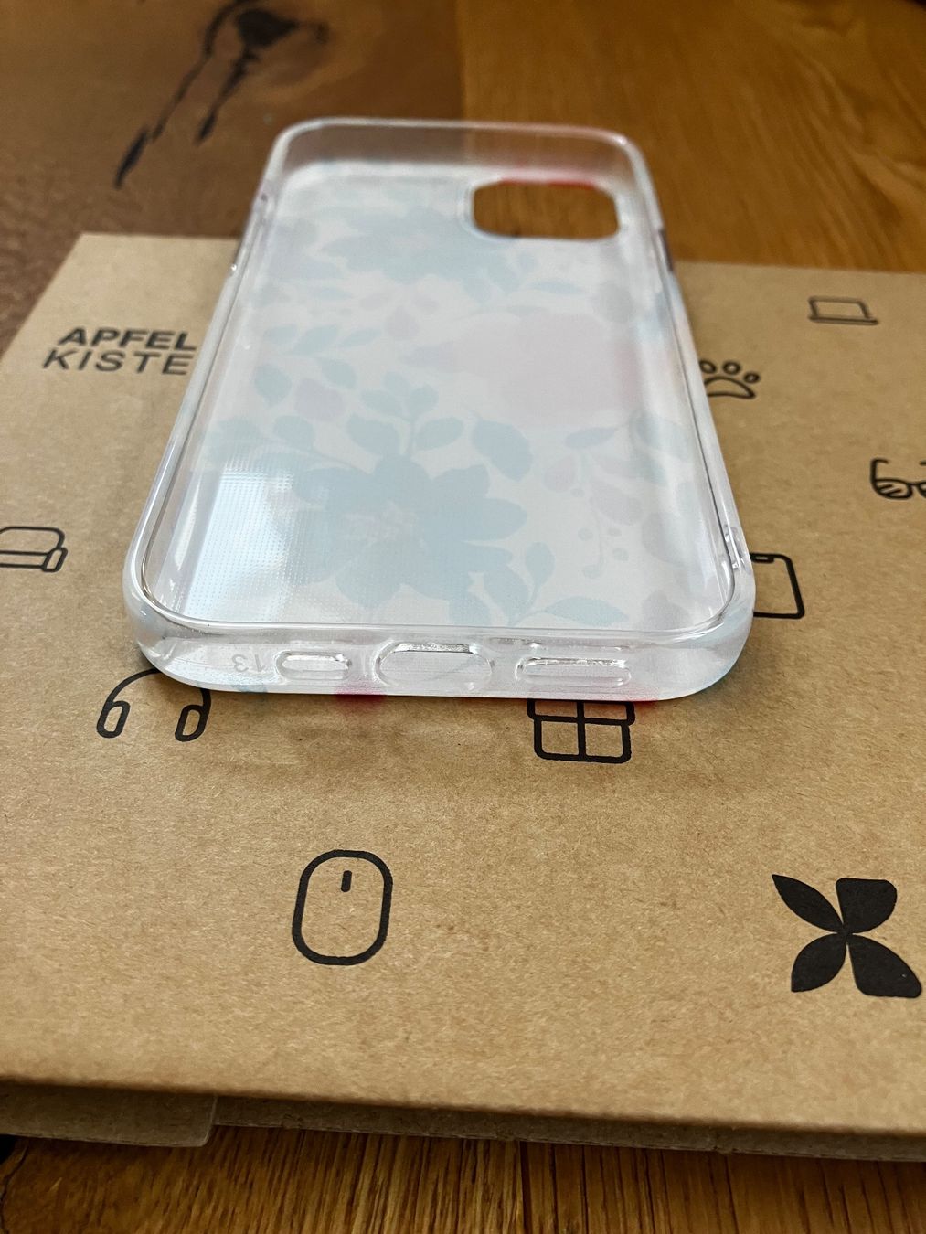 Apple Portables: Hülle iPhone 13 – Neuf avec emballage d'origine à Lommis par supersue 1