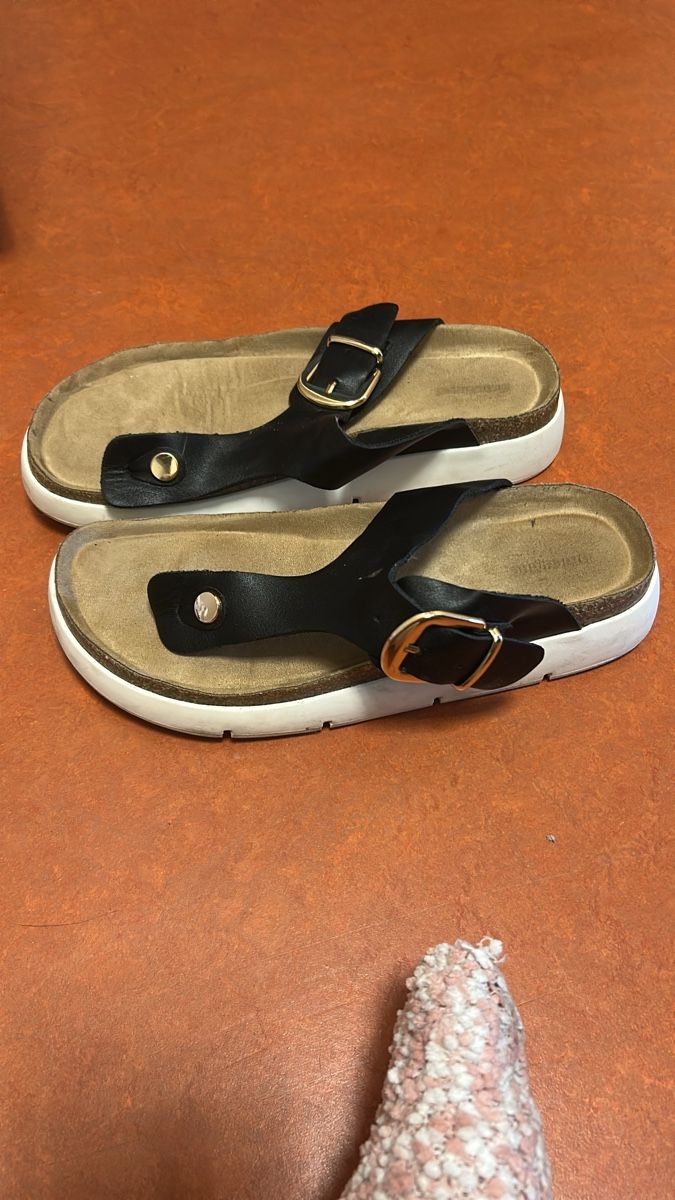 Scarpe da donna: Flip Flops  – Usato da Volketswil venduto da czi_rd5n 1