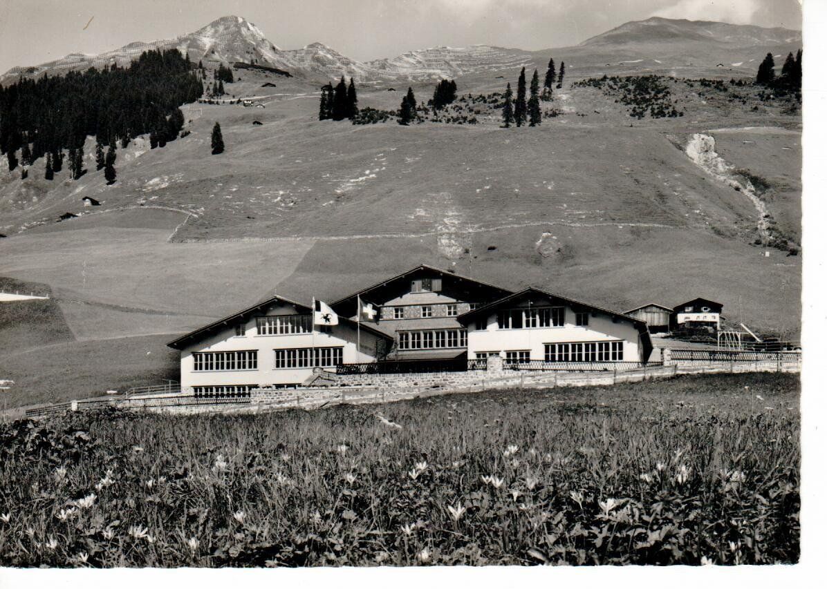 Cartoline postali: St. Antönien - Schulhaus – Usato da Wolhusen venduto da Curver9