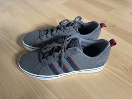 Adidas Sneaker Gr. 40 Grau wie neu