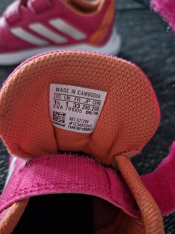 Schuhe für Mädchen: Turnschuhe Gr. 33 – Gebraucht aus Bützberg von polensky81 1