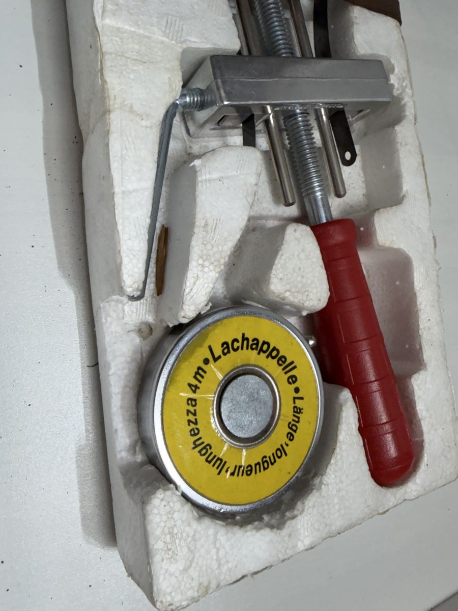 Messen: Serre-joint à sangle Lachappelle 4m  – Gebraucht aus Brügg BE von Goob 1