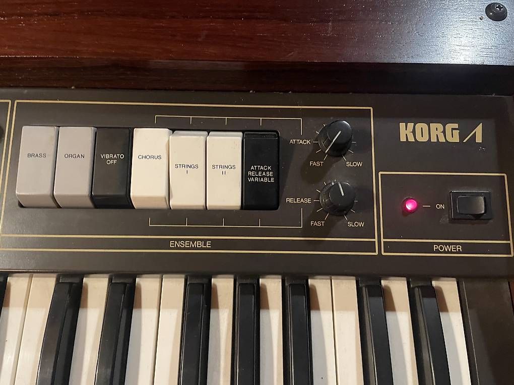 Korg Musikinstrumente: Korg Lambda Analog Synthesizer vintage (1979) – Gebraucht aus Embrach von xenovolcano 1