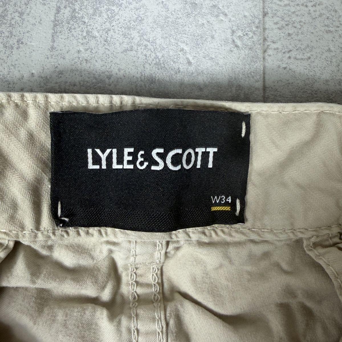 Pantaloni: Shorts cargo Lyle & Scott beige - W34  – Nuovo (secondo la descrizione) da Hauterive NE venduto da Leo_o 3