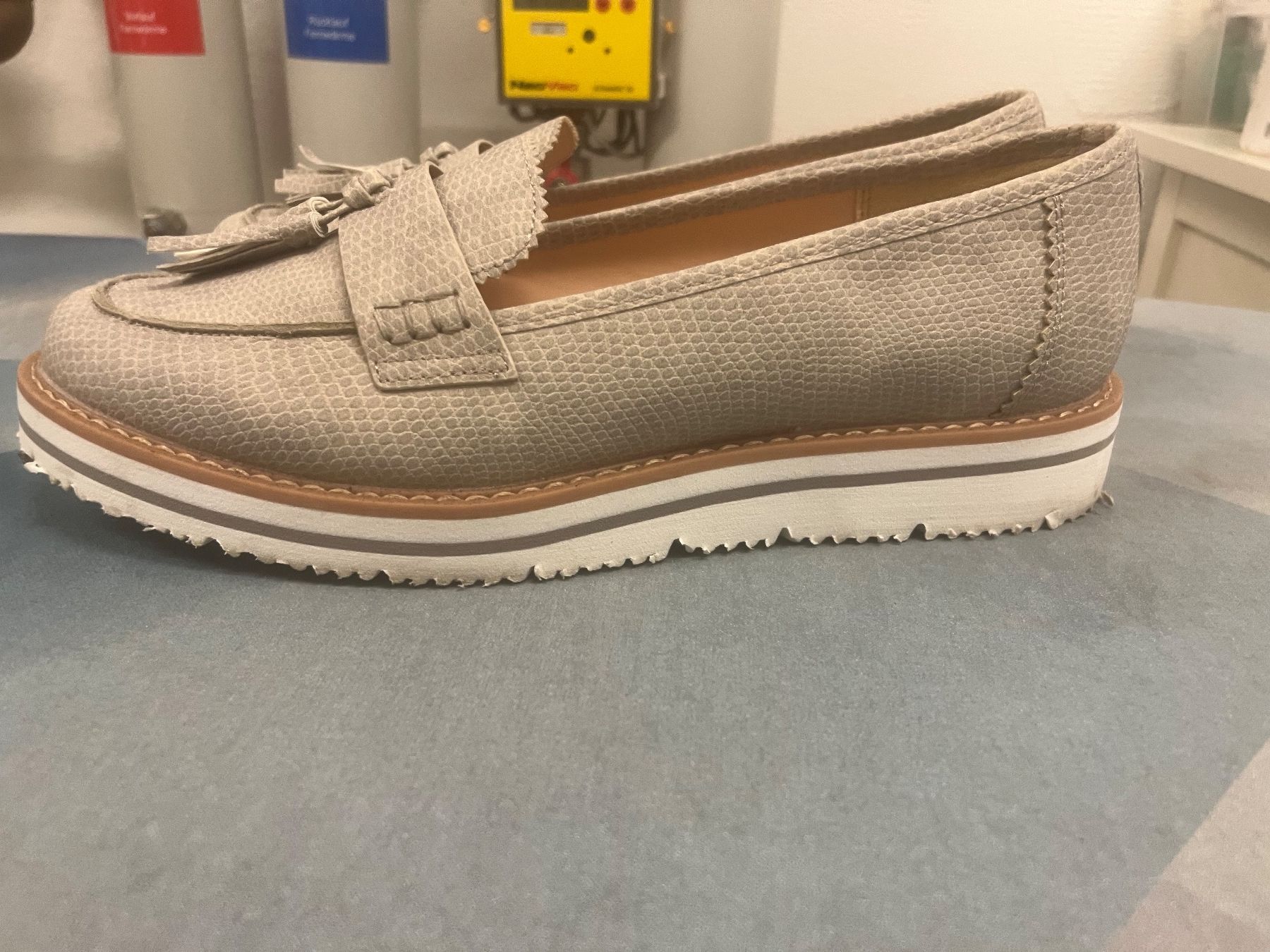 Anna Field Scarpe da donna: Hellgraue Slipper Gr. 41 von Anna Field – Usato da Egg b. Zürich venduto da adimoxon 3