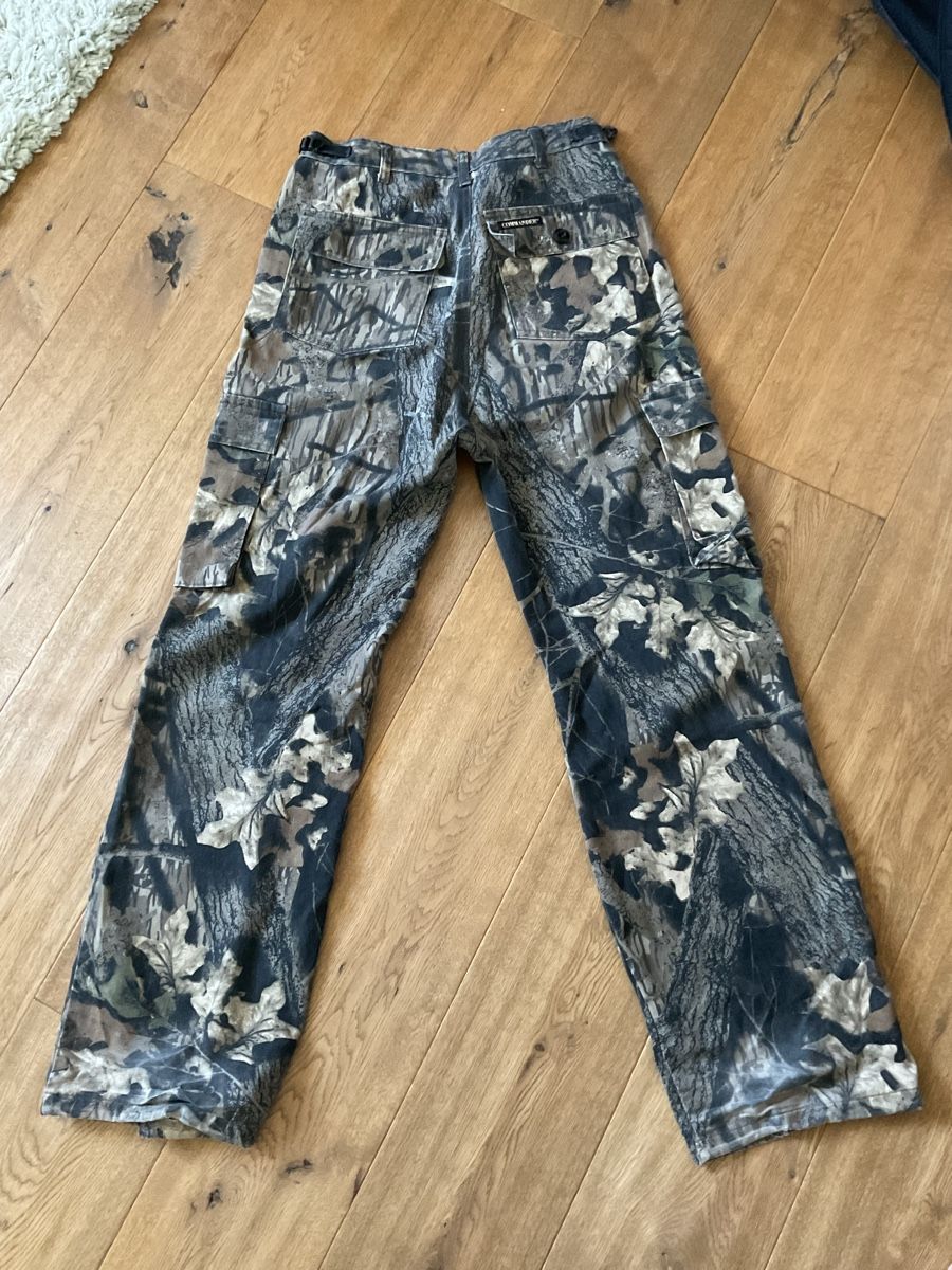 Pantaloni: Real tree pants (s) – Usato da Ebertswil venduto da Lbaechler 3