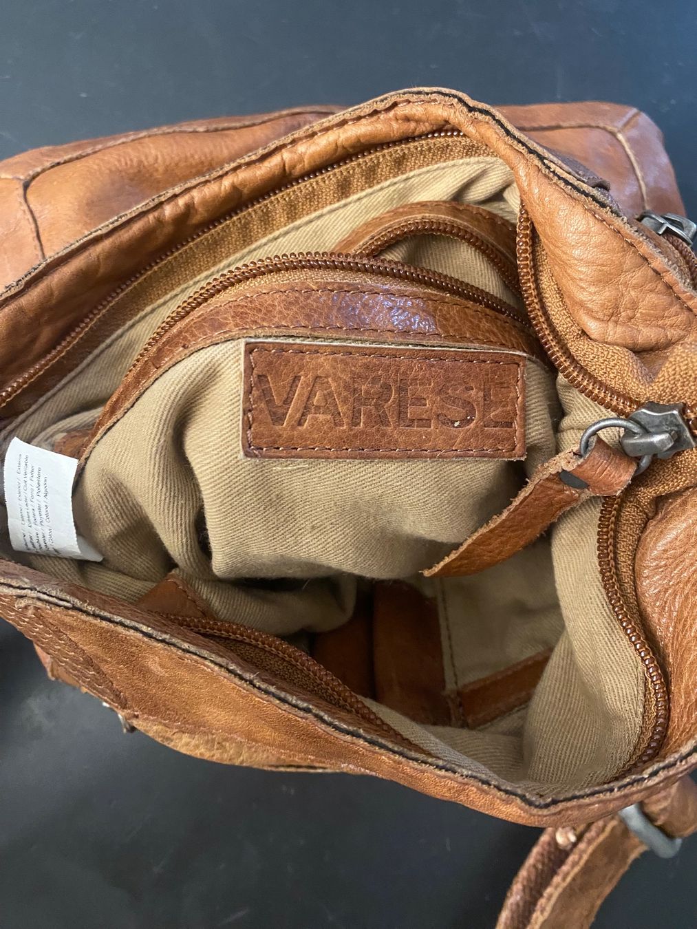 Sacs femmes: Varese Tasche aus echtem Leder – D'occasion à Zürich par ana_7wny 6