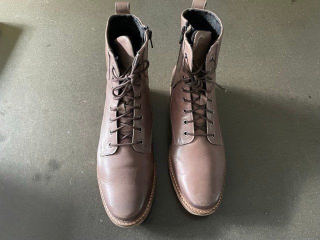 Chaussures femmes: Boots Solidus – D'occasion à Gockhausen par subbotnik