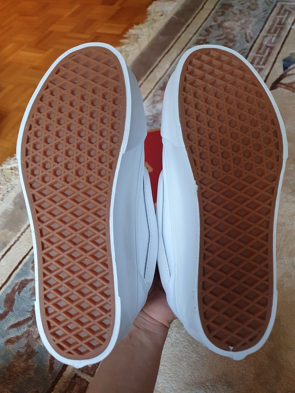 Vans Chaussures femmes: Baskets Vans plateforme blanches neuves, taille 39 – Neuf avec emballage d'origine à Grand-Lancy par kri_qk5y 3