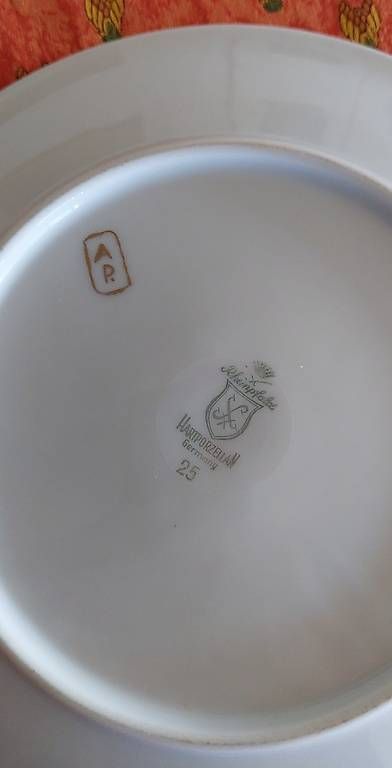 Teller: Assiette Porcelaine type Nyon – Gebraucht aus Tschugg von uldrypr 1