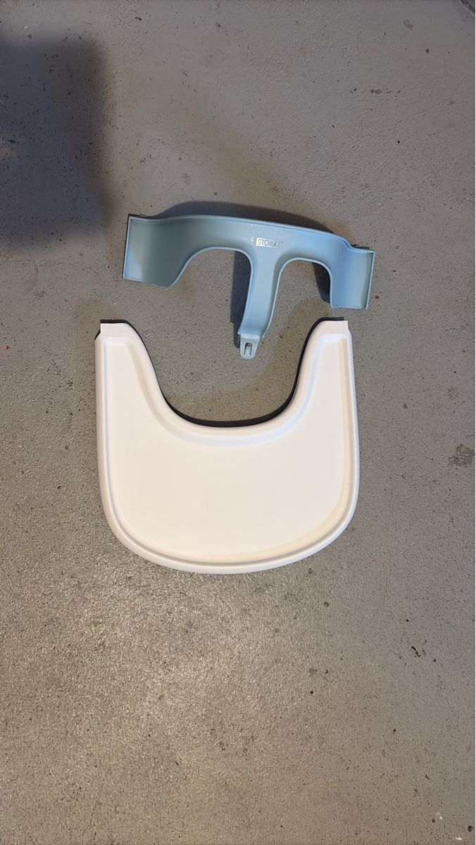 Stokke Hochstühle: Tripp Trapp Tisch und Bügel – Gebraucht aus Winterthur von Davoserli25