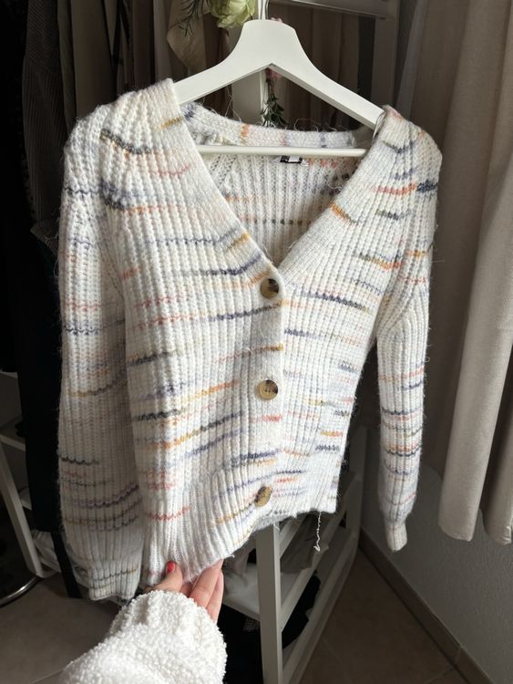 Clockhouse Strickjacke, Grösse M (Gebraucht) in Rümlingen für CHF