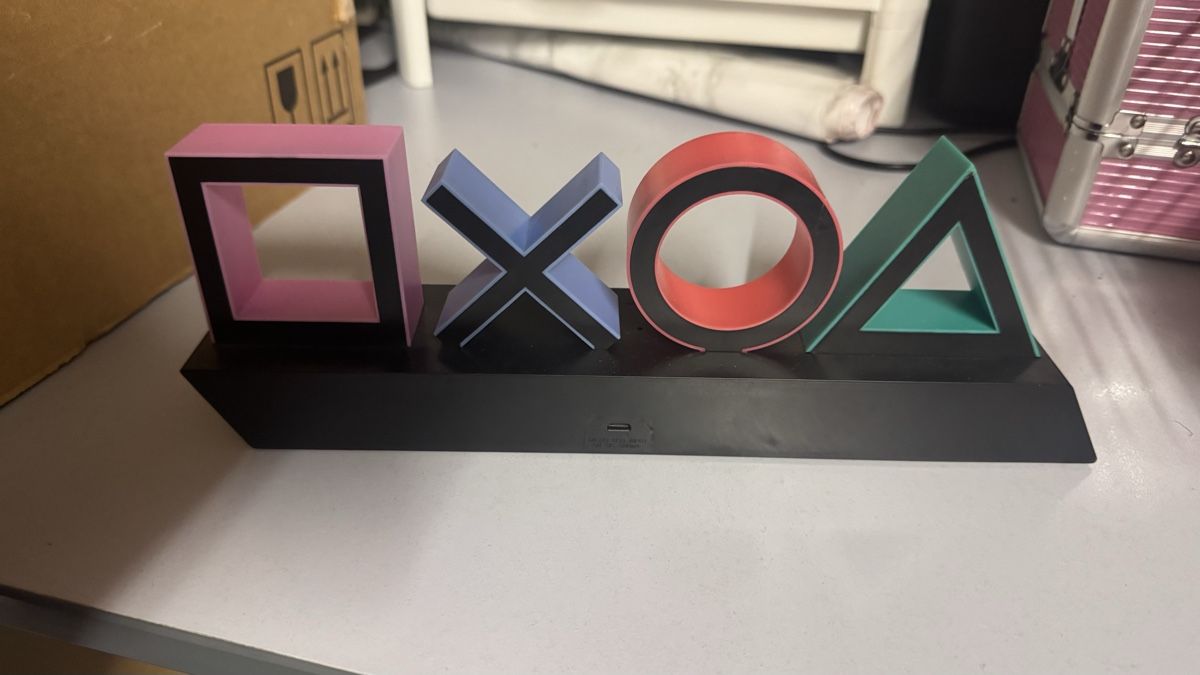 Lampade: PlayStation Icons Lampe – Usato da Seftigen venduto da JGG 1
