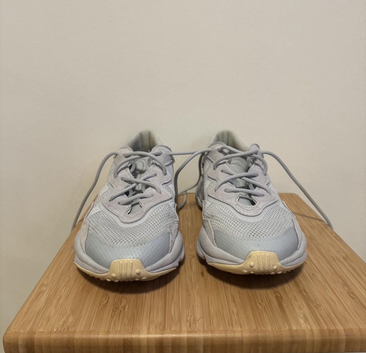 Adidas Herrenschuhe: Adidas Ozweego Hellblau EUR 42 2/3 – Gebraucht aus Dornach von PatitoRK9 2