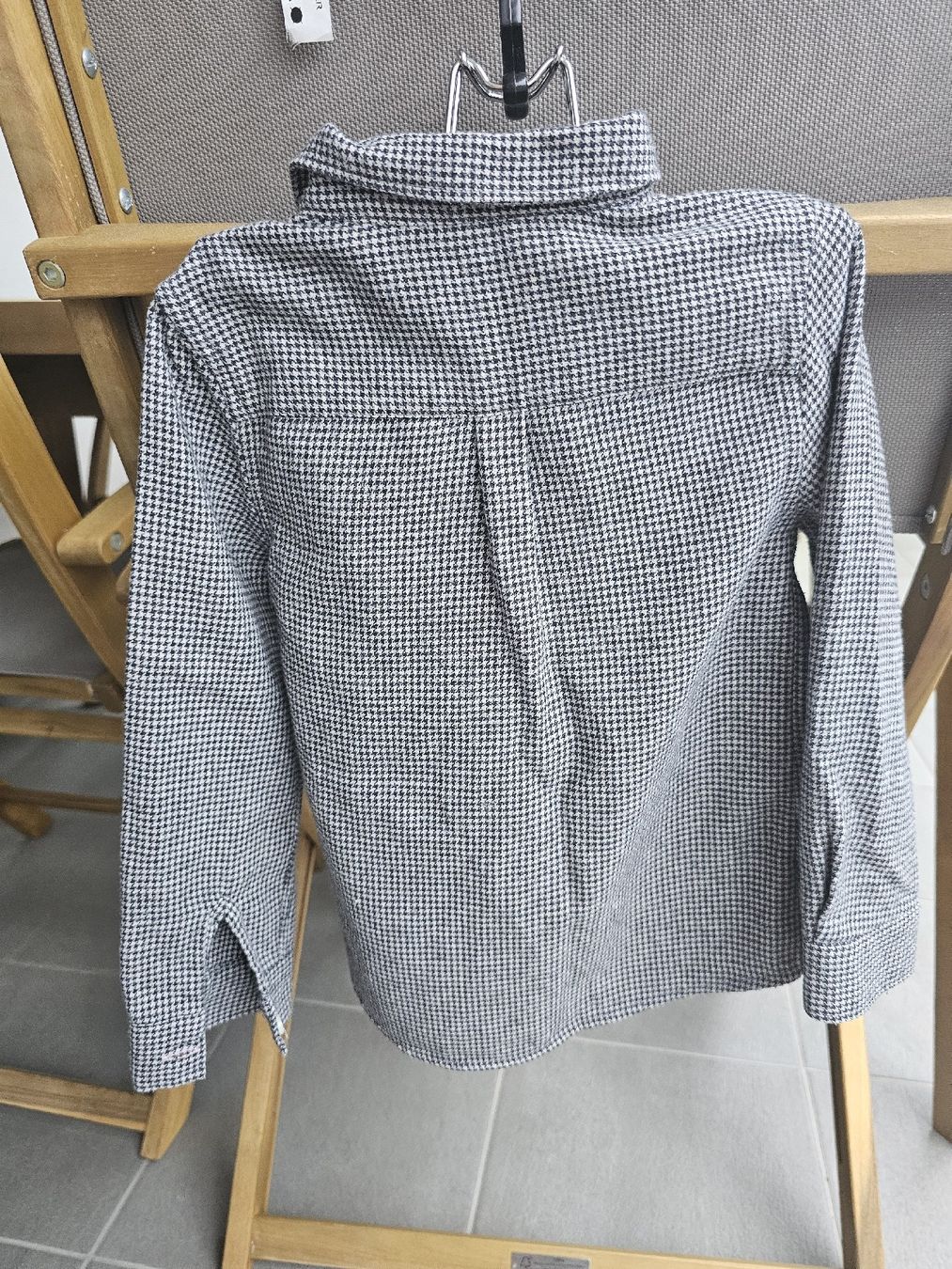 Blusen, T-Shirts & Tops: Star printed shirt – Neu (gemäss Beschreibung) aus Cologny von Selin34 3