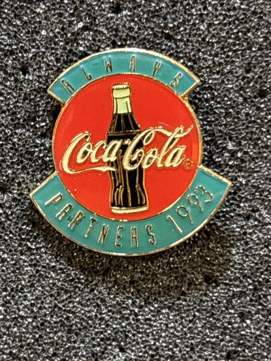 Coca-Cola Placchette & Badge: Coca-Cola Partners 1993" Top – Usato da Matzingen venduto da Old-Shop